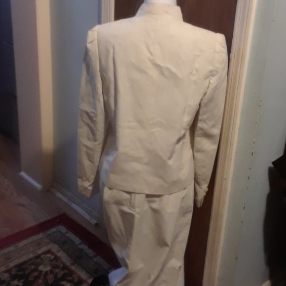 Tan Skirt Suit, size 12 - Picture 3 of 3